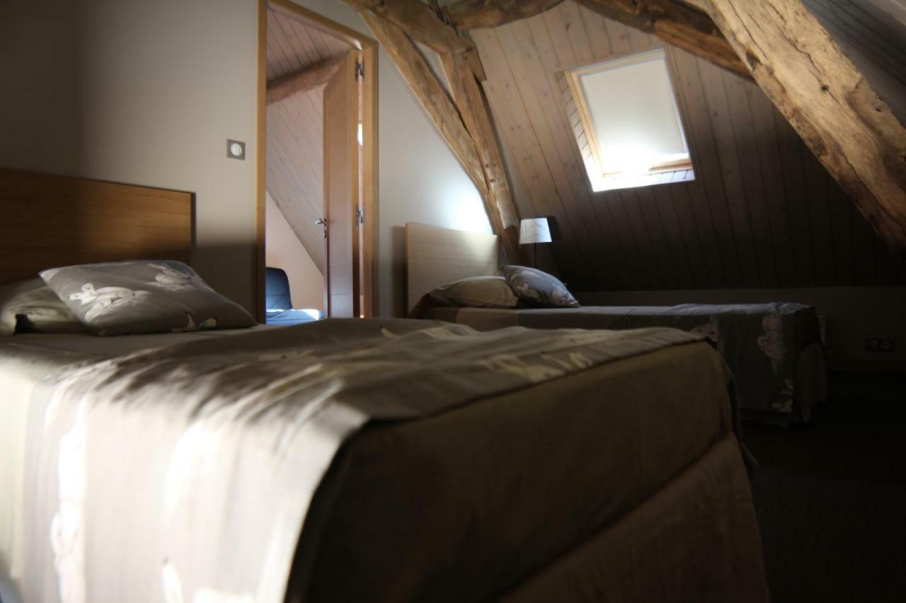 Hameau des Damayots Montbeugny Extérieur photo